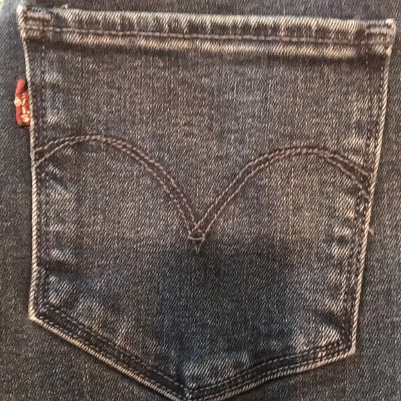 ❤️(82) Ladies vintage Levi’s size 25x 32, Demi curve super stretchy skinny jeans - Picture 3 of 11